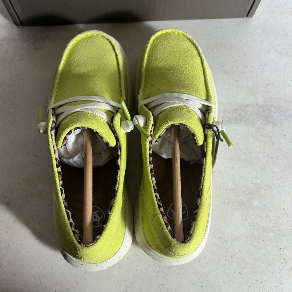 Ariat Women's Hilo Shoe Electric Lime Size 5.5